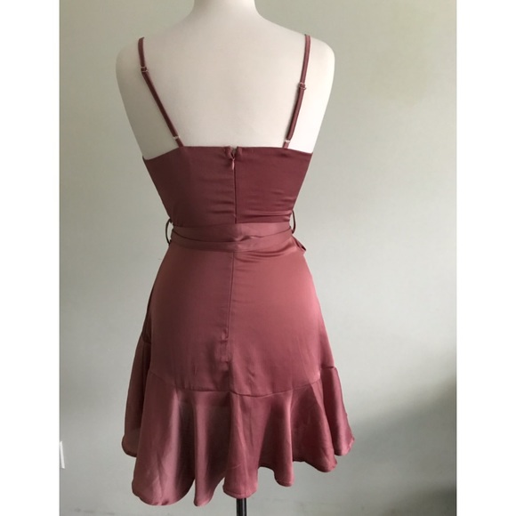 Princess Polly Satin Dress: Model is a size S/6 - Picture 2 of 5